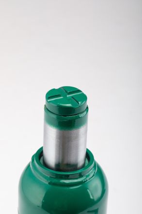 Домкрат гидравлический бутылочный 4т 195-380мм SATA 97802A